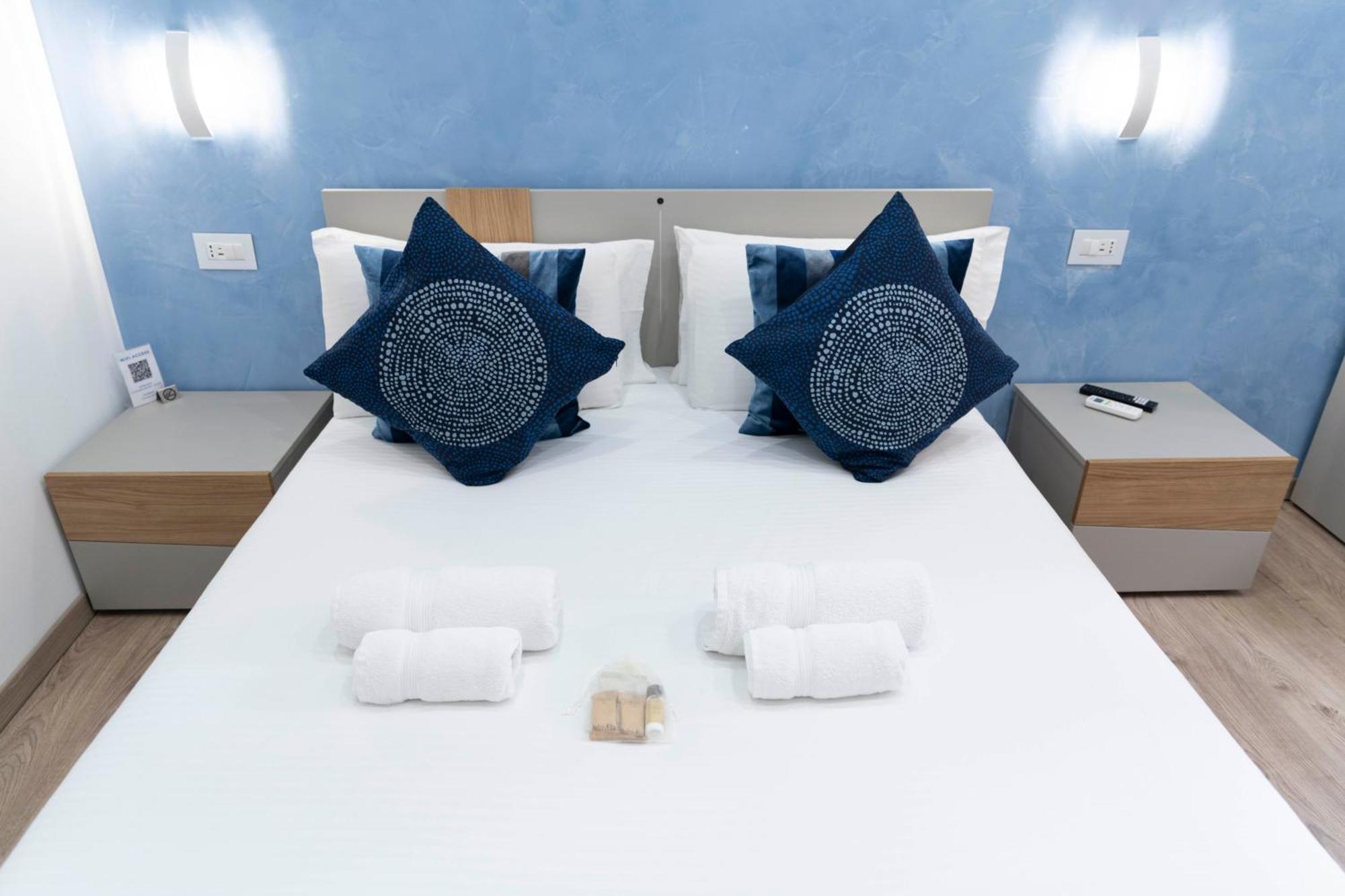 Catone Luxury Rooms Rome Extérieur photo